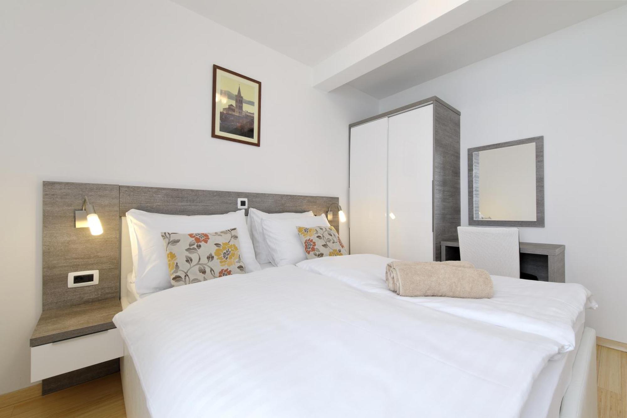 Sunnyside Apartments Resort Petrcane Exterior foto